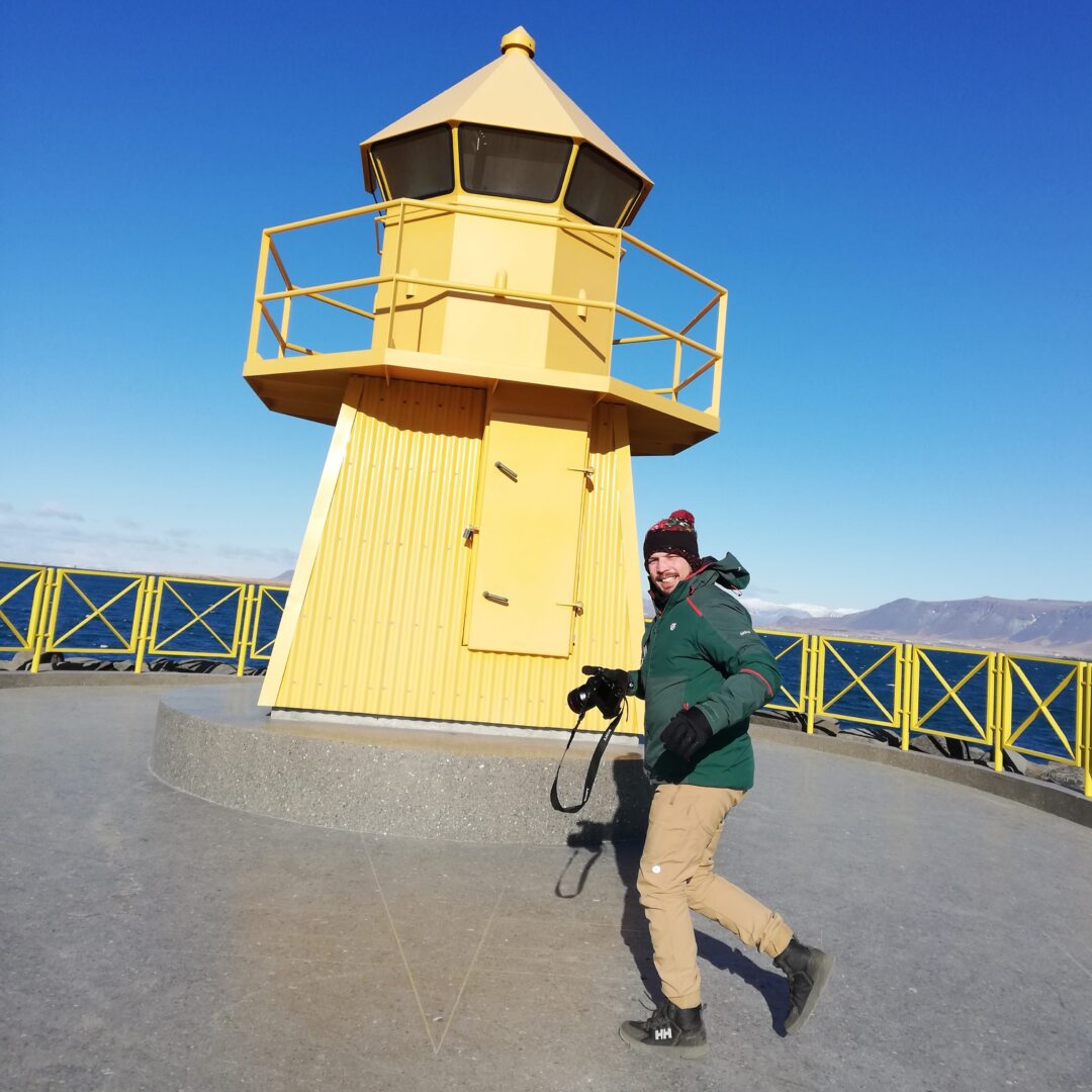 Portrait of the author as a determined man chasing the best frame even in very cold weather (seriously)